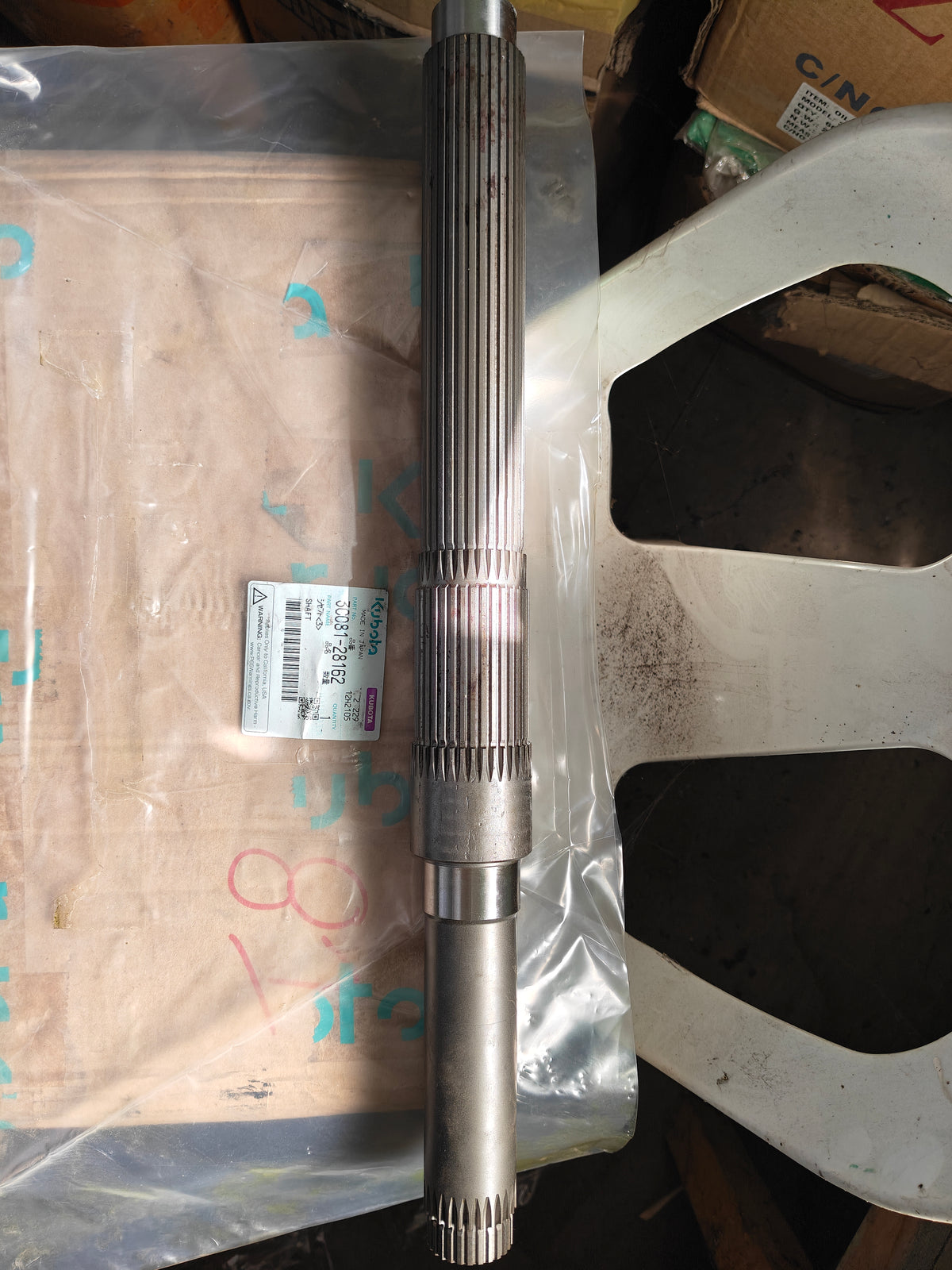 3C081-28162 SHAFT.