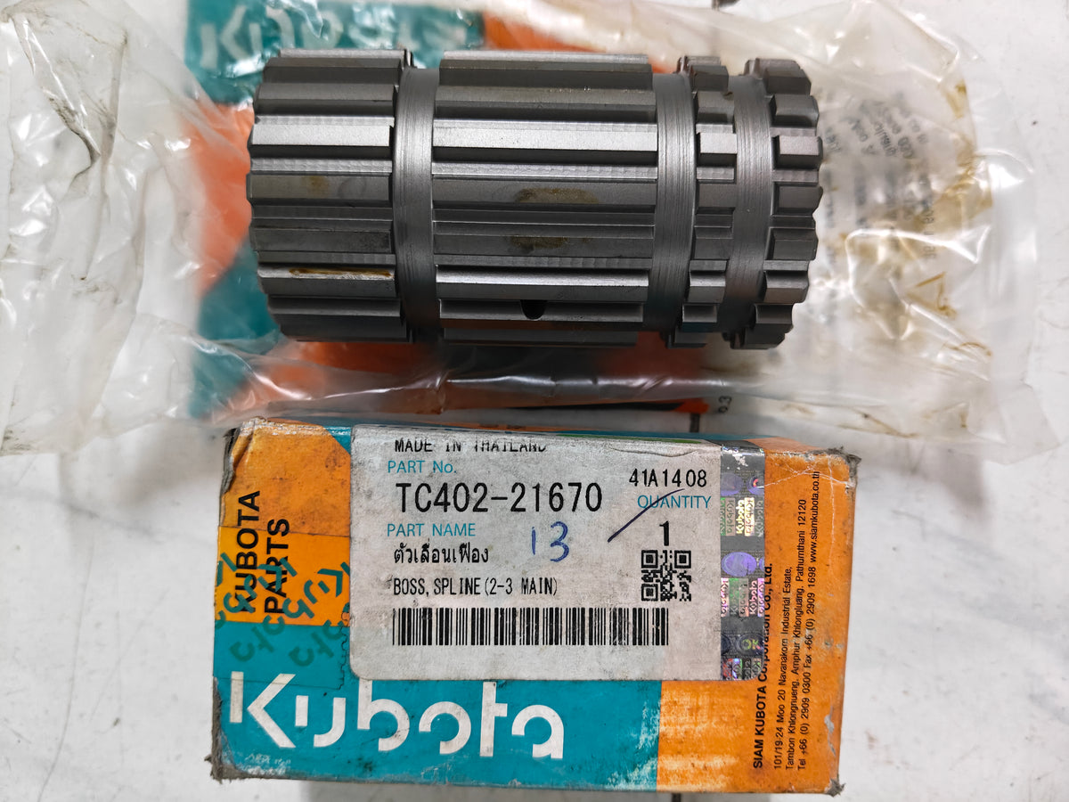 TC402-21670 BOSS, SPLINE (L-3608)