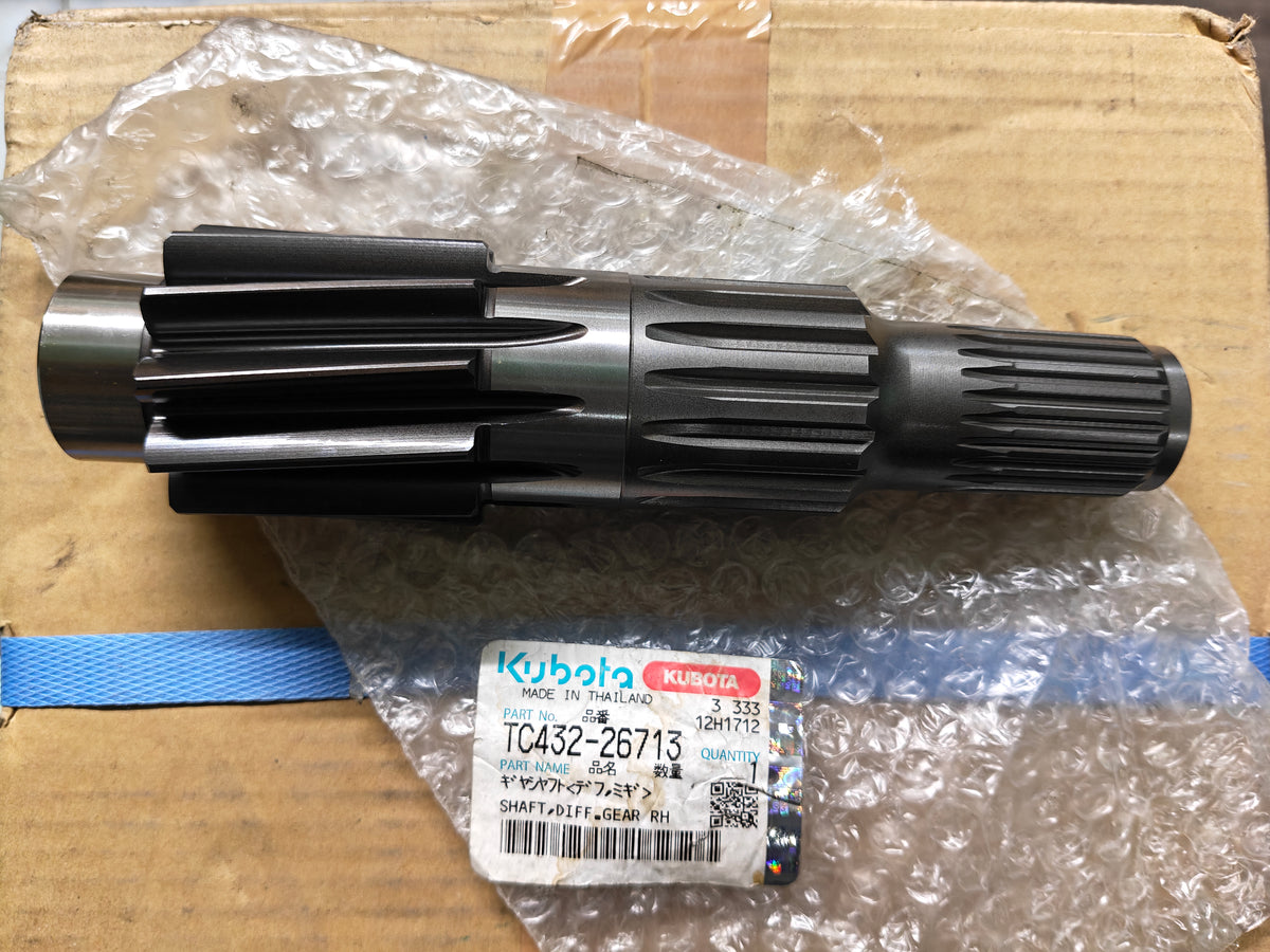 TC432-26713 SHAFT, DIFF GEAR RH. (L-5018)