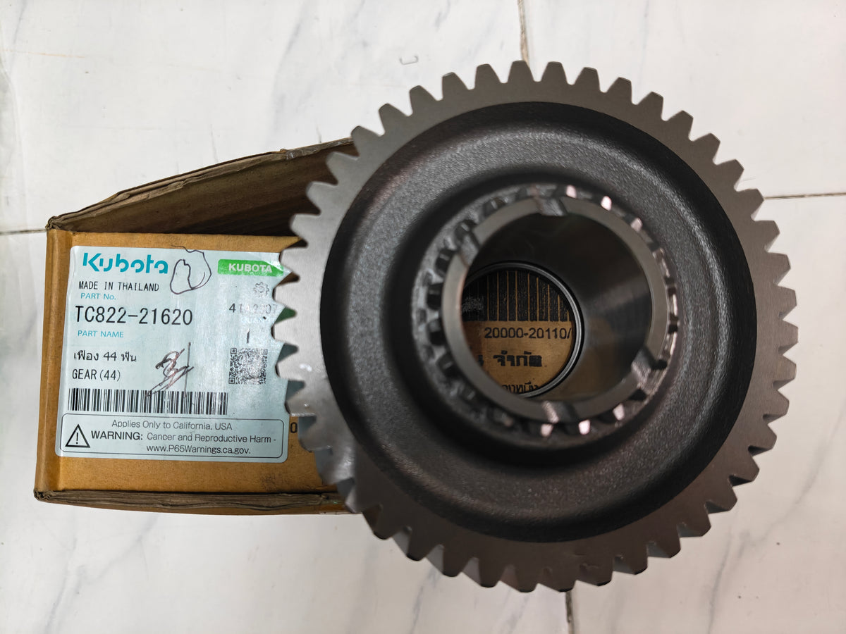 TC822-21620 GEAR 44T. (L-4018)