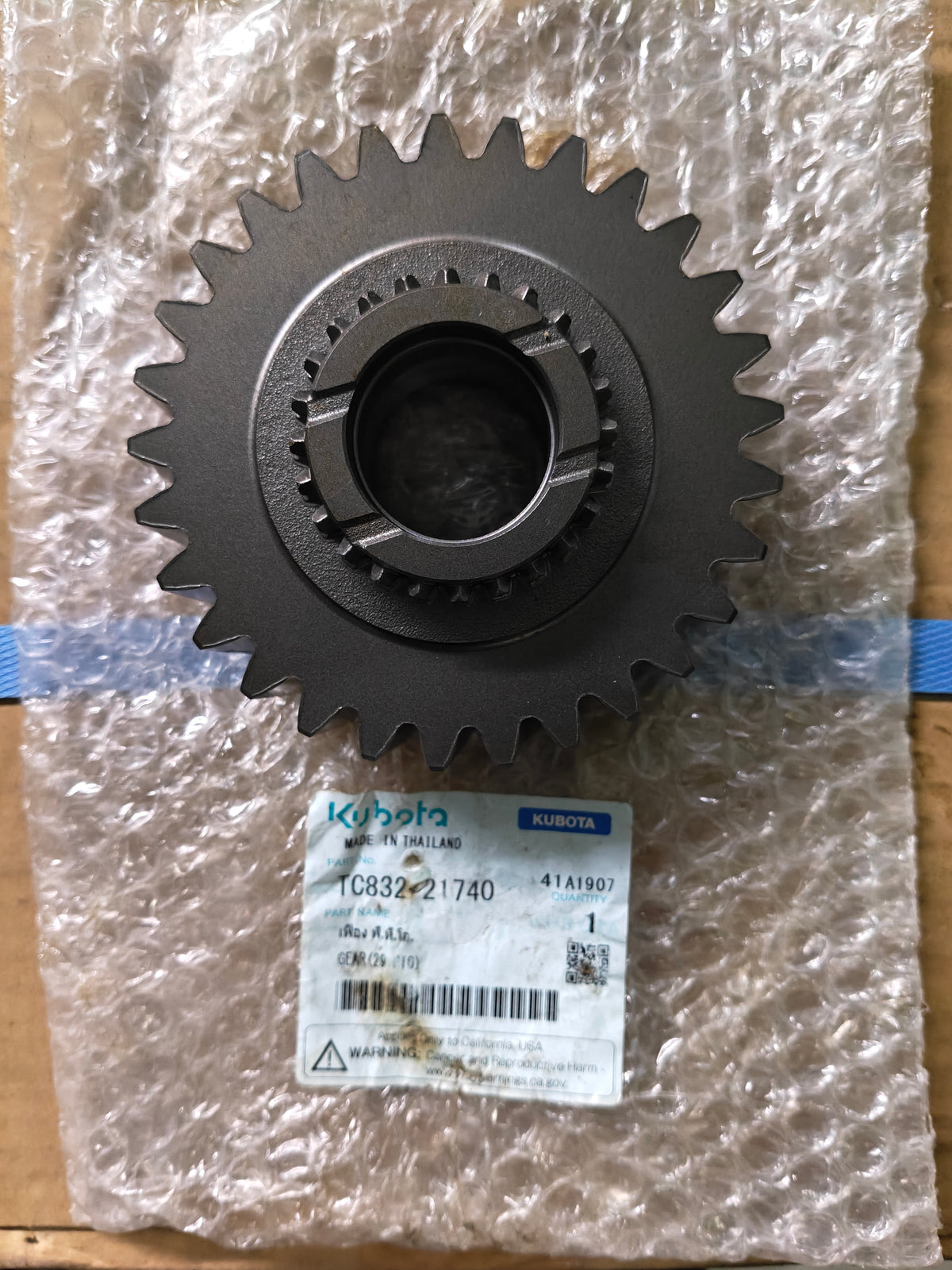 TC832-21740 GEAR, 29T PTO. (L-5018)