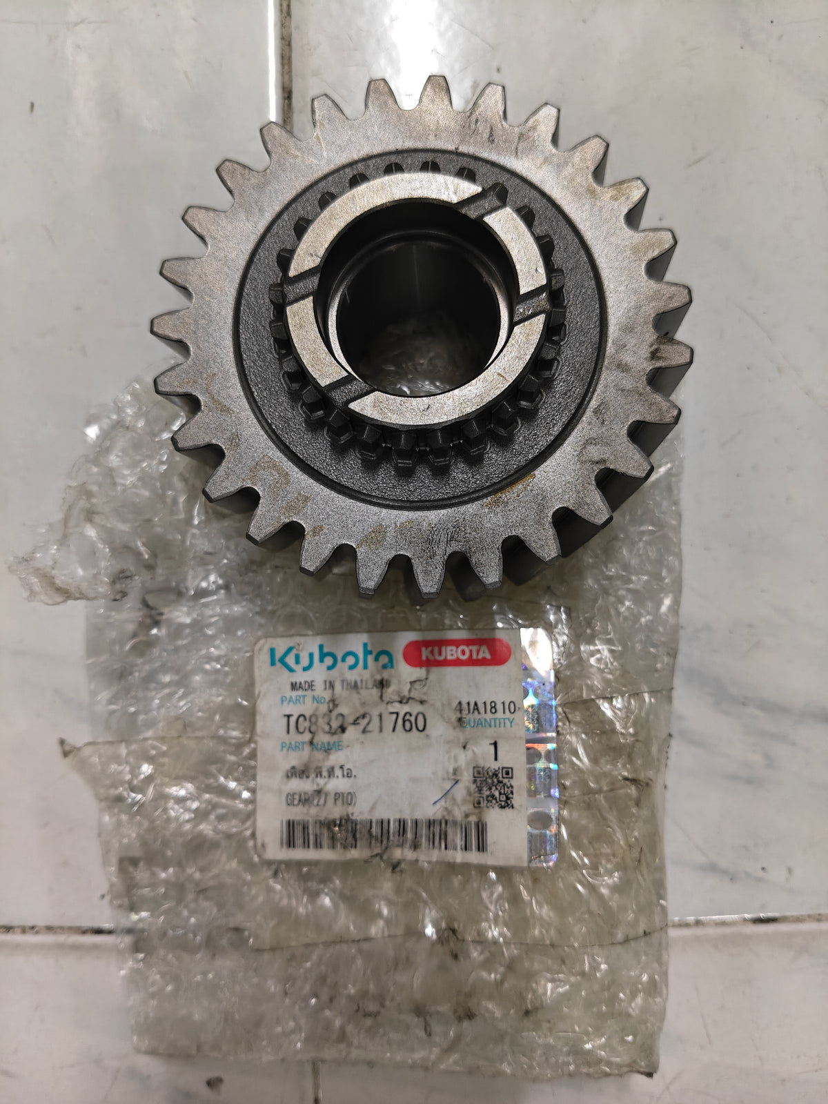 TC832-21760 GEAR (27 PTO)